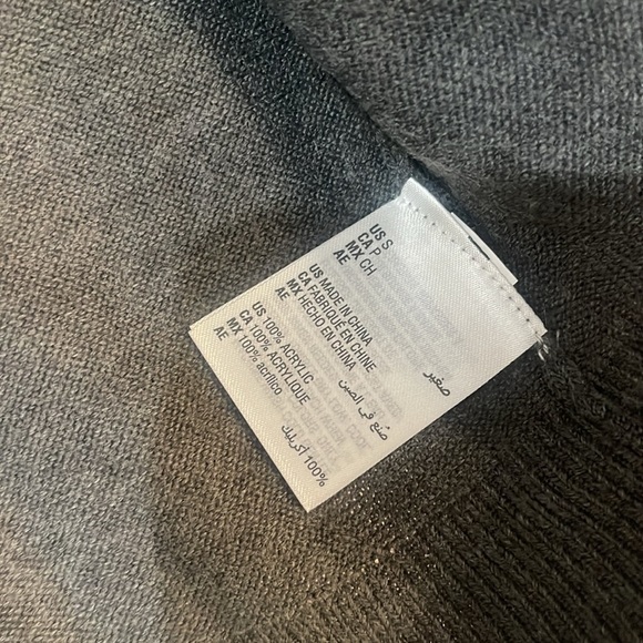 Karen Scott Women's Pearlized Button Crewneck Cardigan Sweater Heather Gray NWT - Picture 9 of 11